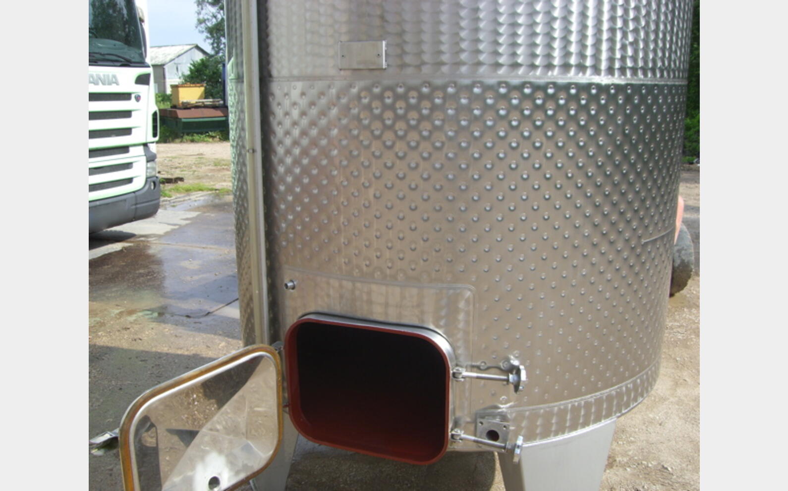 Cuve cylindrique verticale inox,
