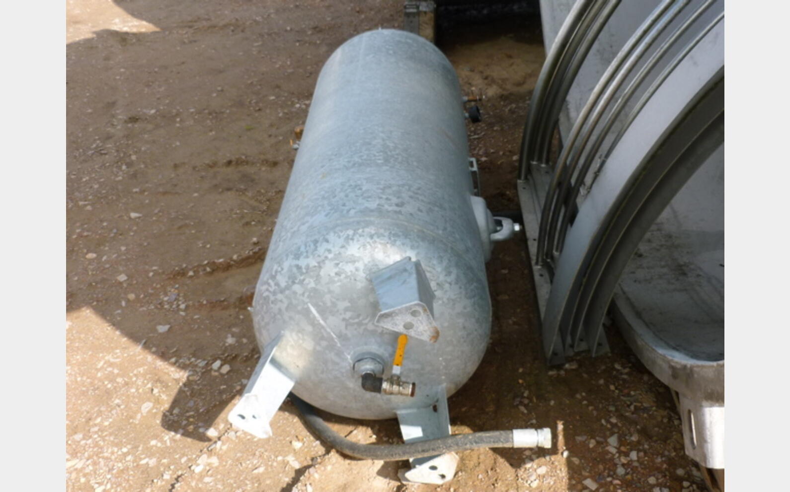 ballon acier galva Marque : OKS