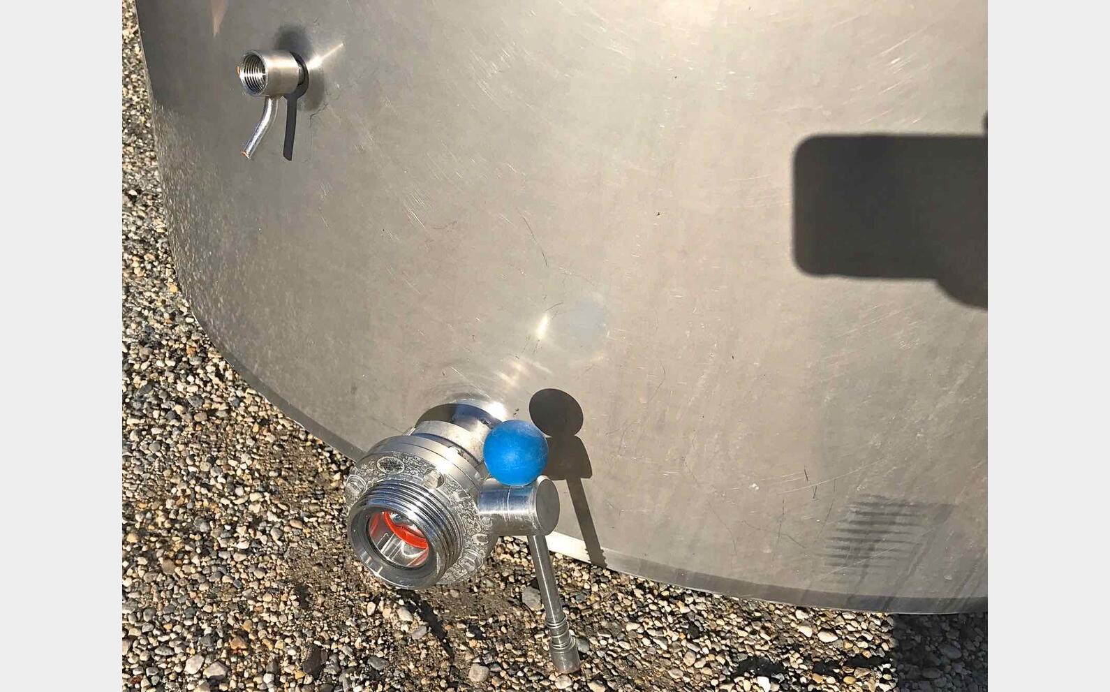 Cuve inox isol&eacute;e