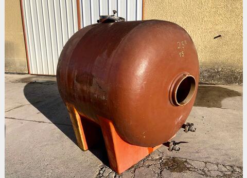 Horizontal fiber tank - capacity 25 HL