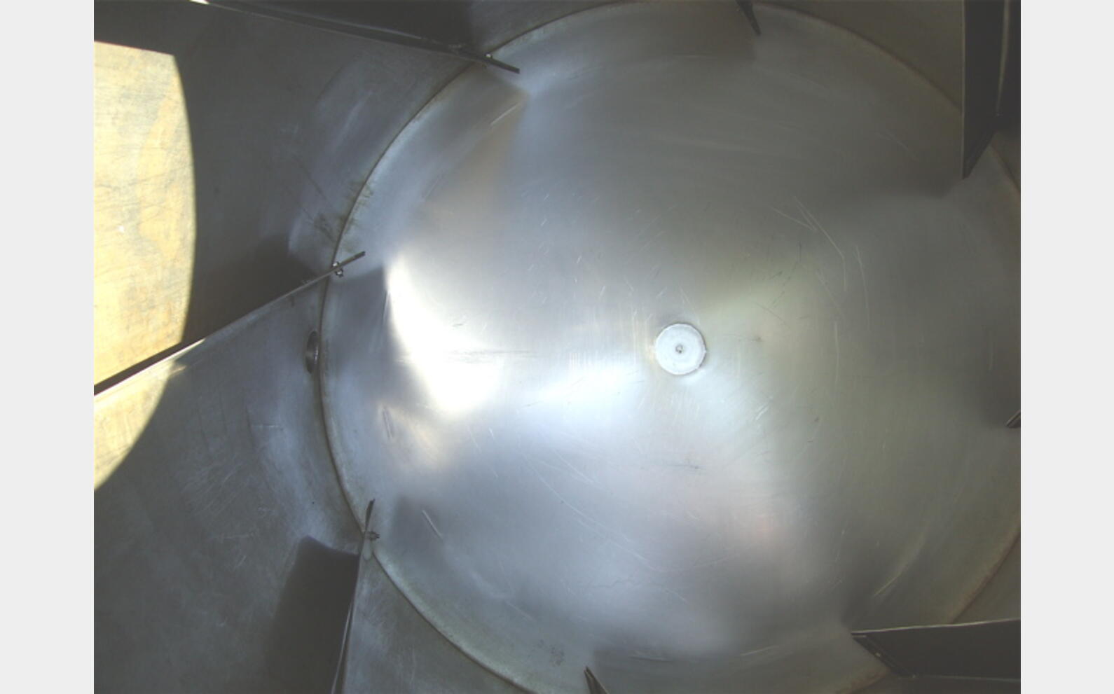Cuve inox de mac&eacute;ration , 1000 litres