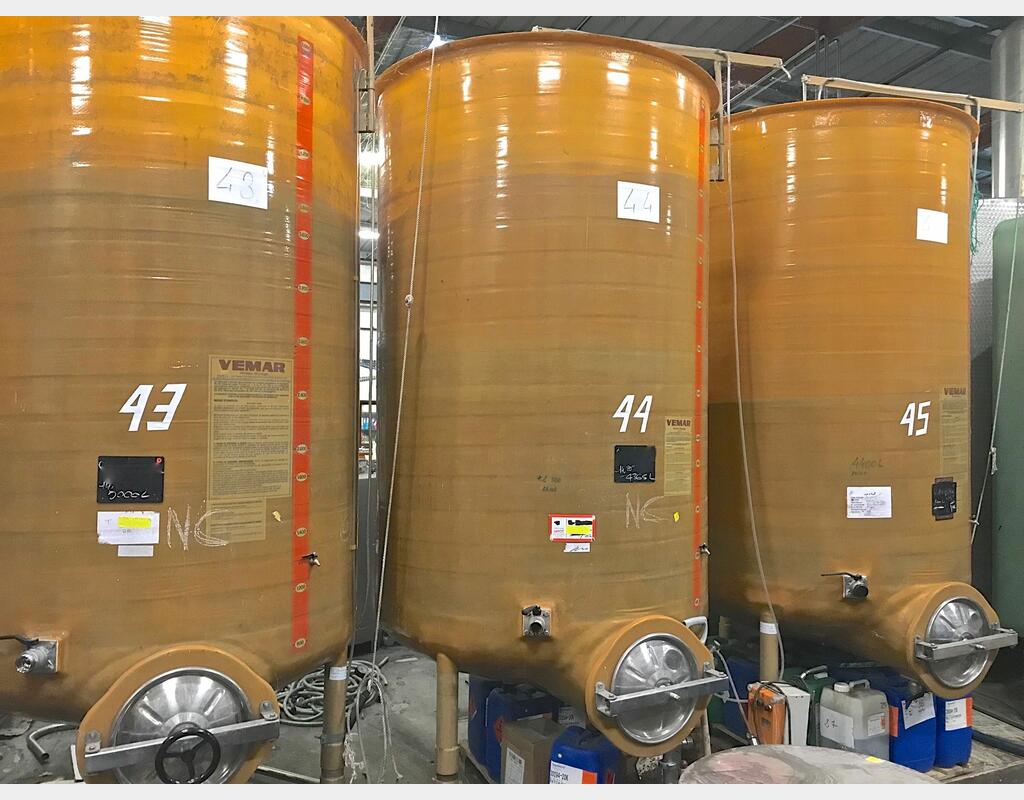 Cuve fibre cylindrique verticale - de 50 hls (5 000 l)
