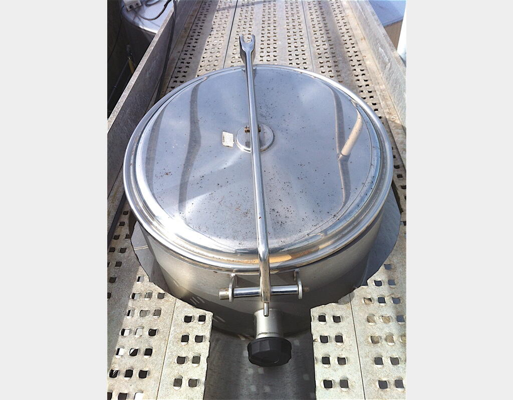 Cuve inox Pierre Guerin 215 hls - cylindrique verticale sur pieds