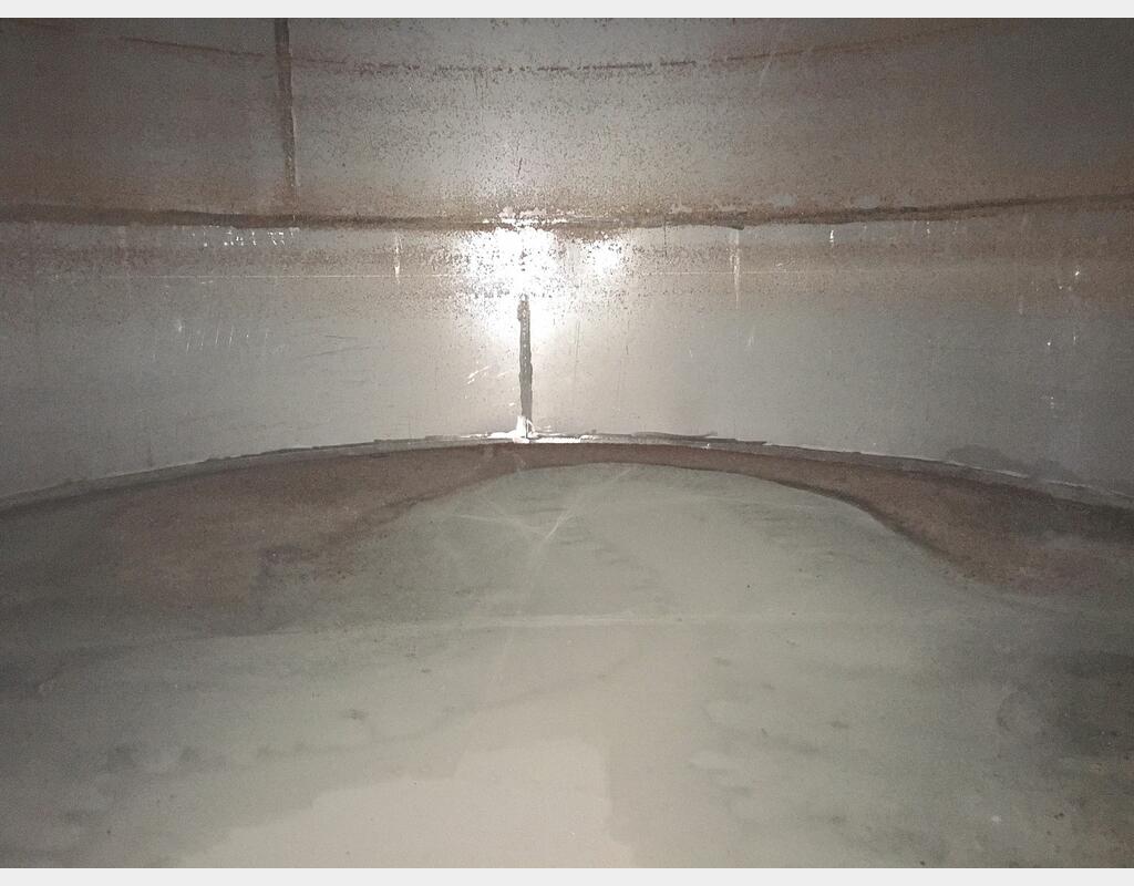 Cuve Inox cylindrique verticale - fond plat de 30 000 litres
