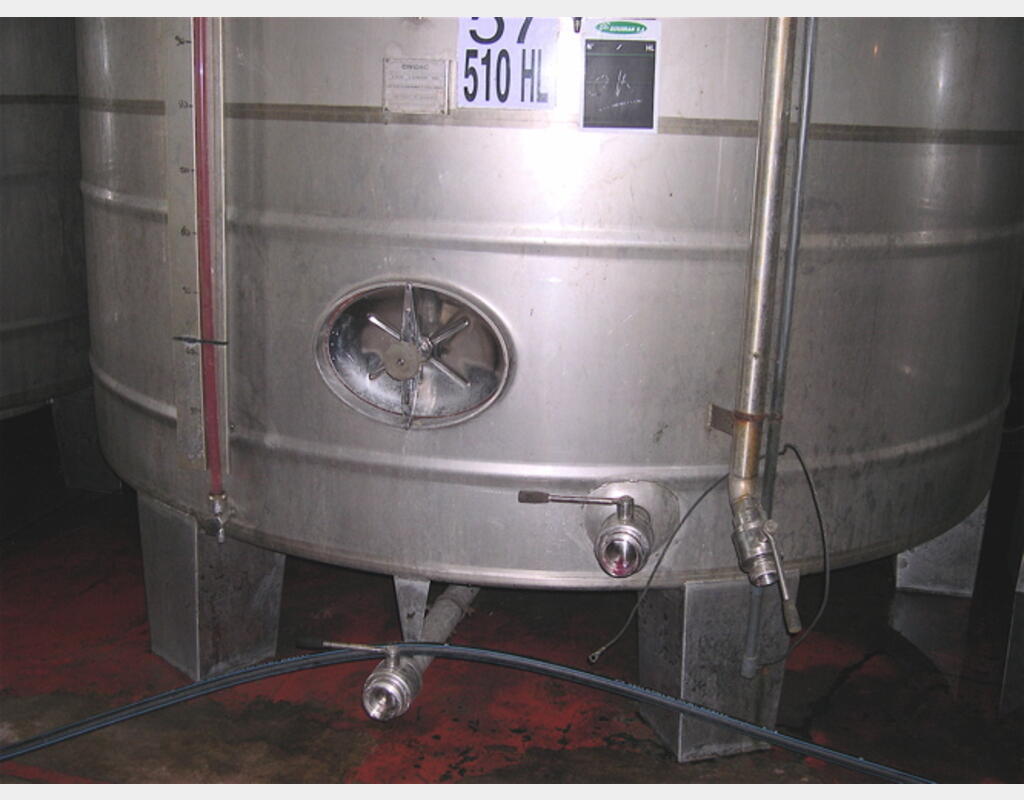 Cuve stockage INOX verticale sur pieds - Volume : 510 HLS (51000 litres)
