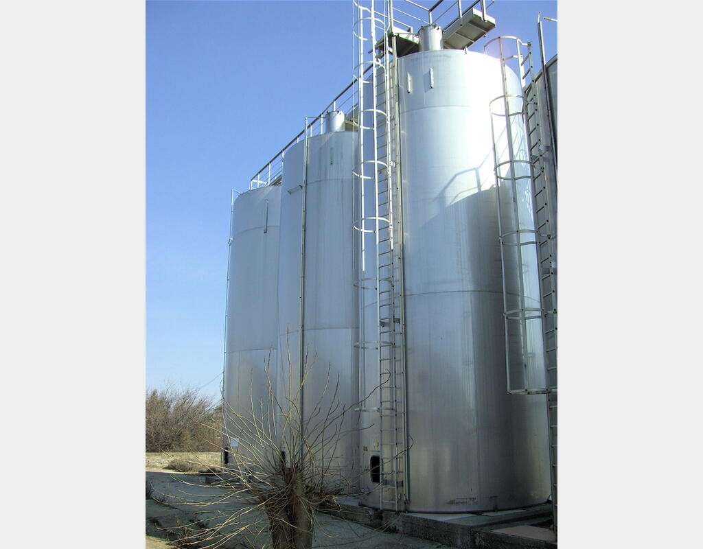 Cuve de stockage INOX304 de 150 m3 - Cylindirque verticale fond plat
