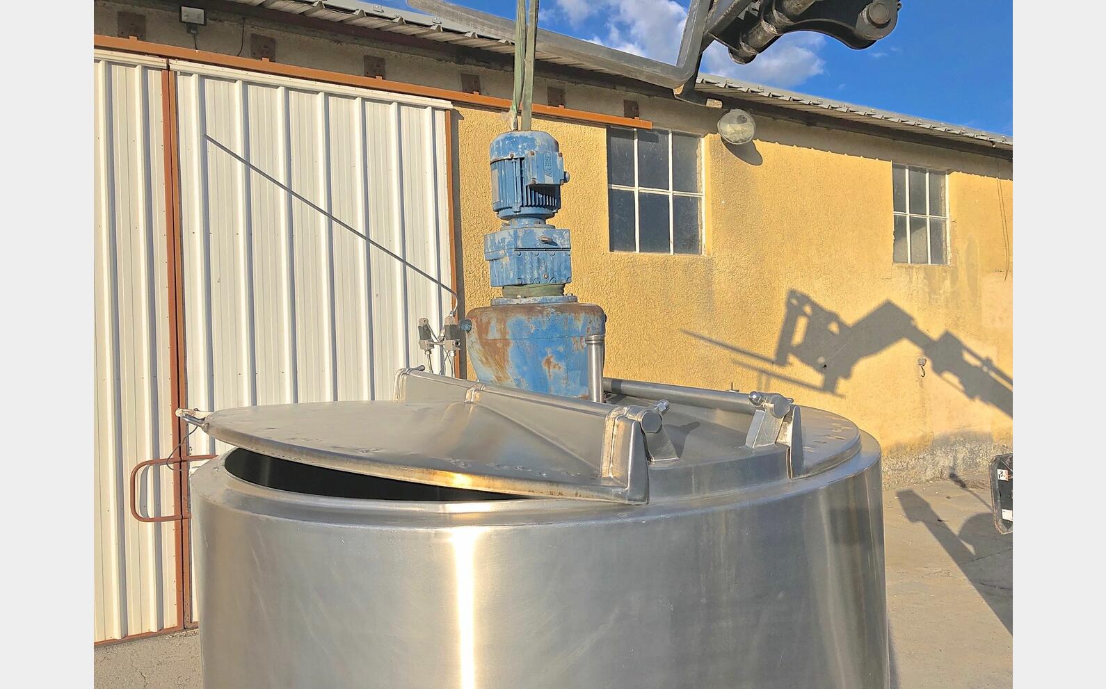 Cuve inox agit&eacute;e isol&eacute;e LSDH18