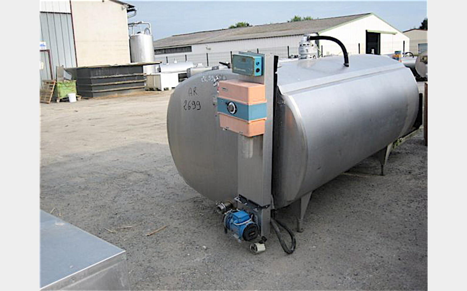 Cuve stockage INOX isol&eacute;e Volume : 2100 litres