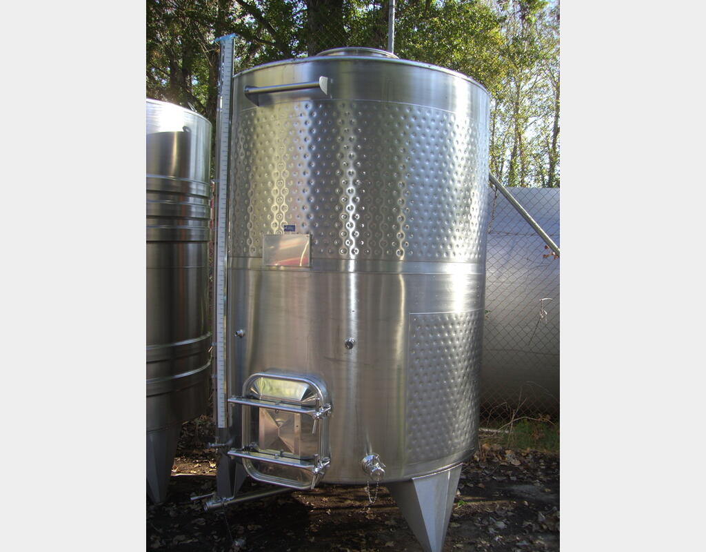 Cuve Inox 304 de vinification 43 hls - Fond conique sur pieds