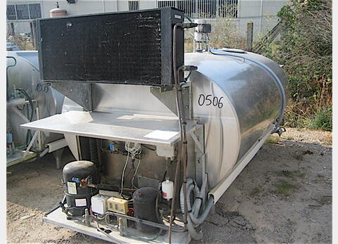 Tank &agrave; lait 2500 litres Groupe de froid et agitation .