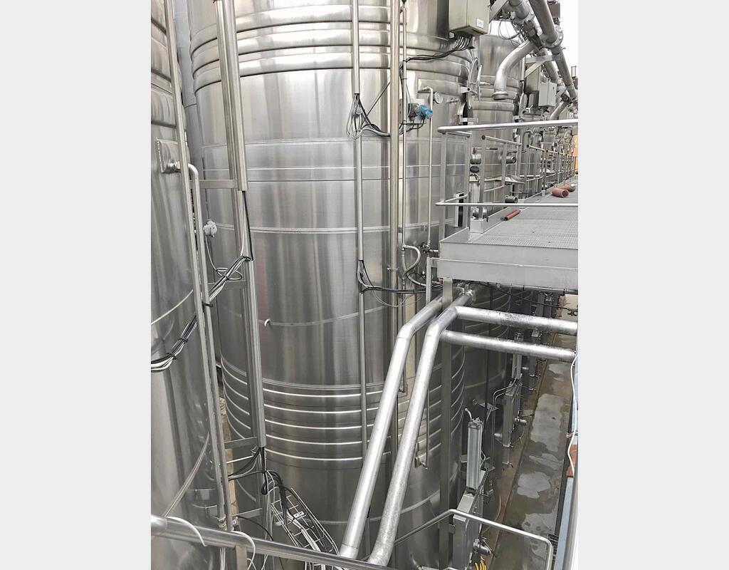 Cuve inox compartimentée 368 Hl - Marque TEC INOX  vinification " Cascade"