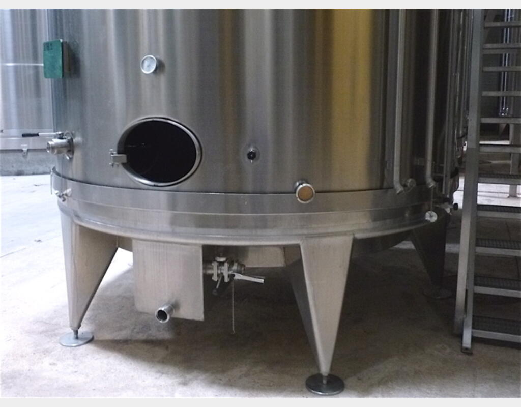 Cuve stockage INOX 316L sur pieds - Volume : 360 hecto (36000 litres)