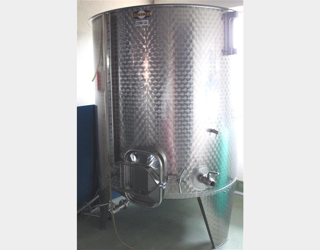 Cuve à chapeau flottant en INOX 304 - Volume : 2200 litres