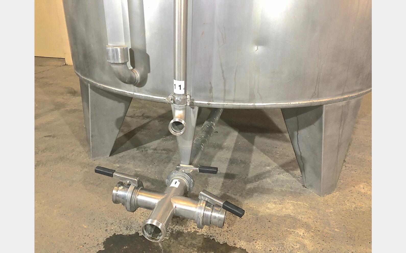 Cuve m&eacute;lange inox