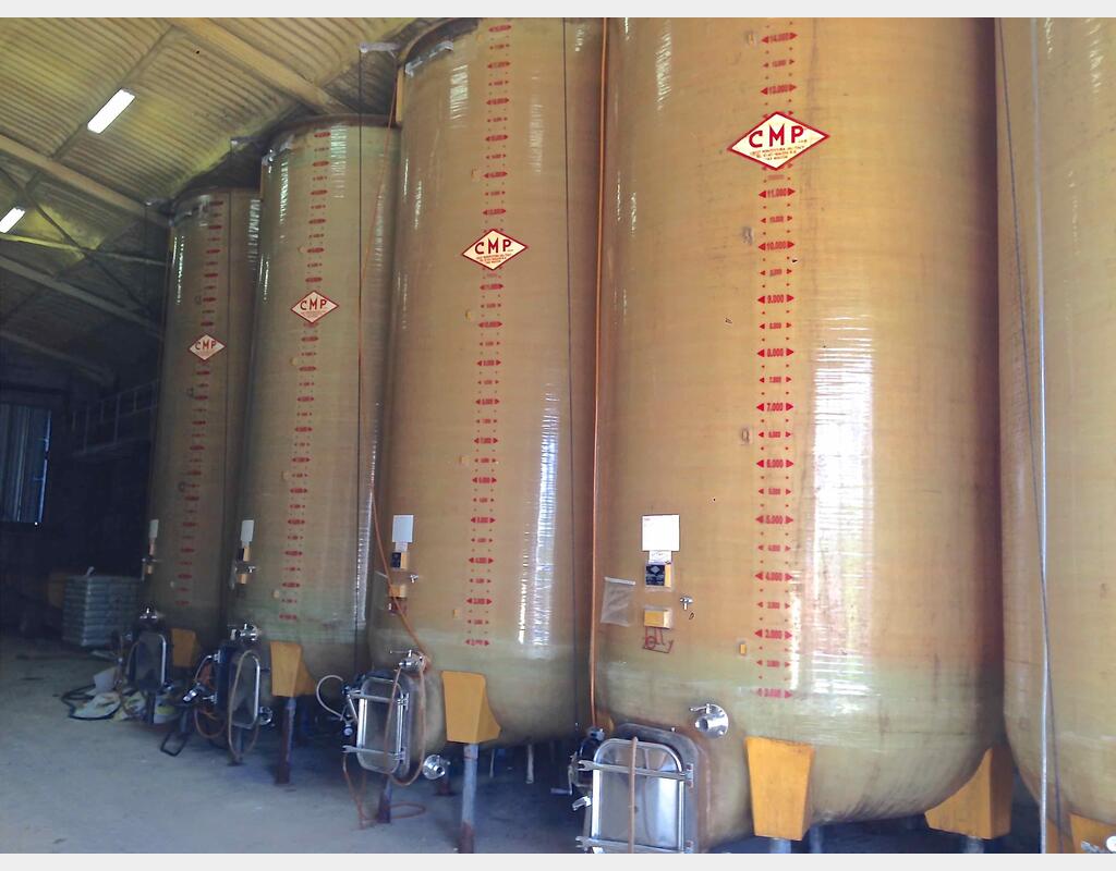 Cuve fibre de 180 hls Chapeau flottant