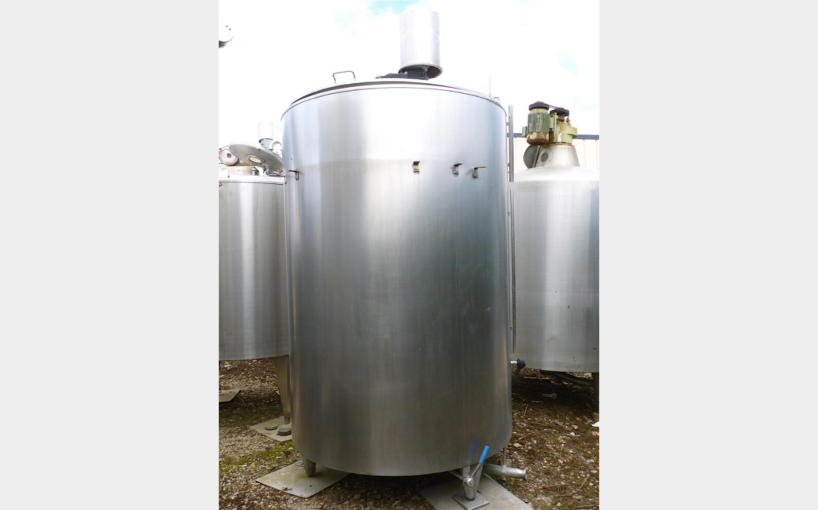 cuve agit&eacute;e isol&eacute;e INOX