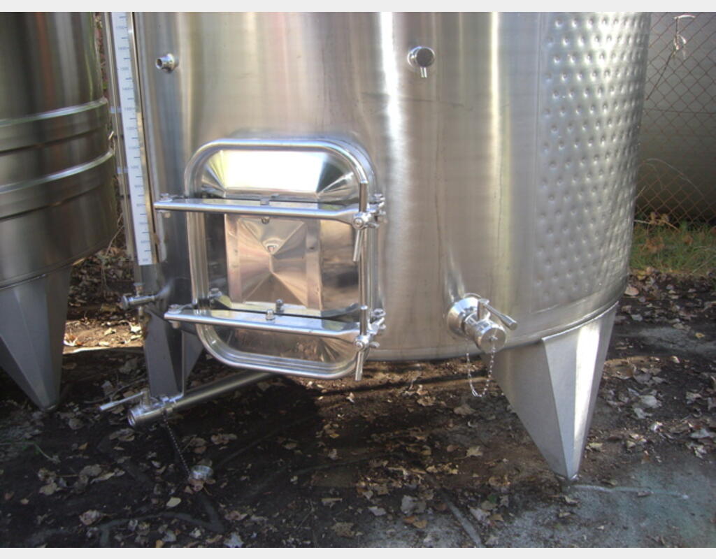 Cuve Inox 304 de vinification 43 hls - Fond conique sur pieds