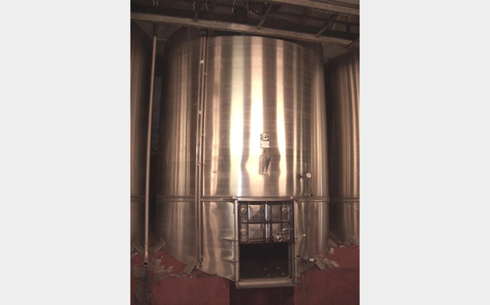 cuve vinification INOX 304 Volume : 32500 litres (325 hecto)