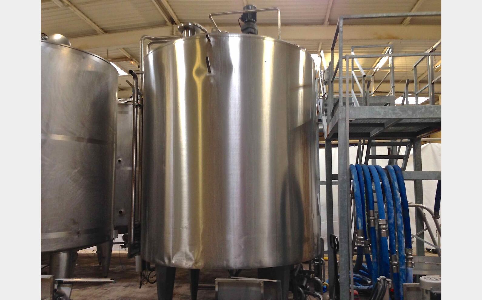 Cuve agit&eacute;e INOX