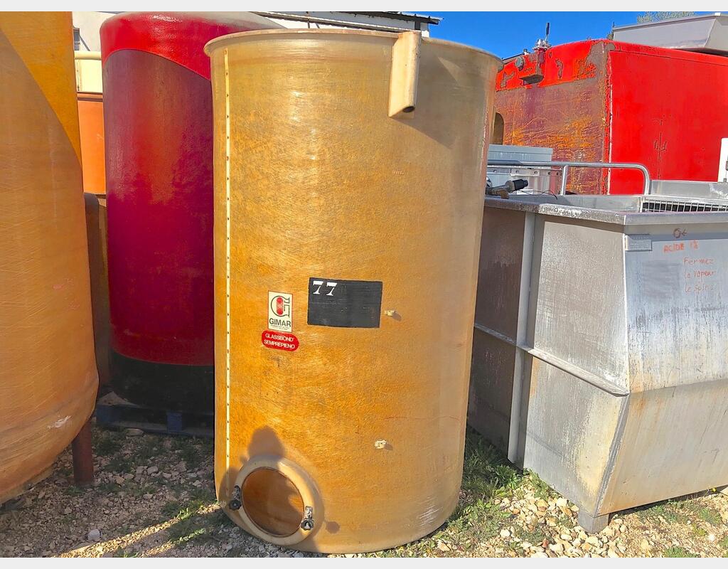 Fiber storage tank - Volume: 25 hectos (2500 liters)