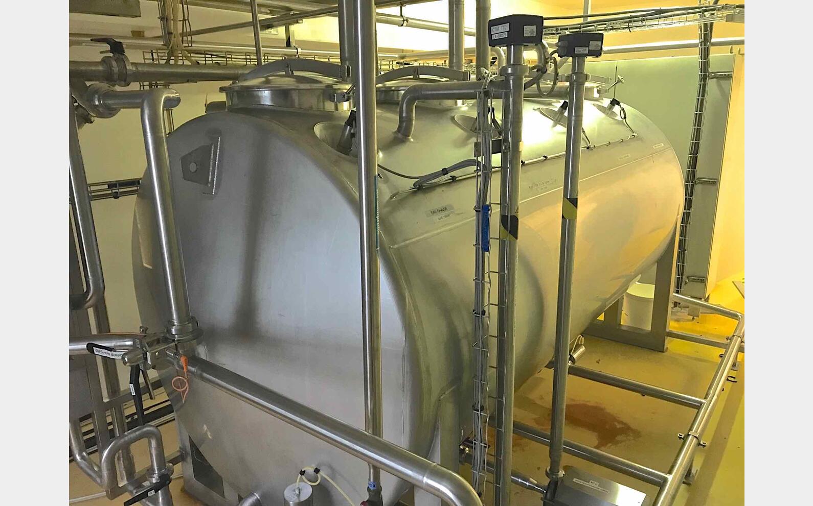 Cuve inox type NEP calorifugu&eacute; Marque : STAI Compartiment&eacute;e et calorifug&eacute;e
