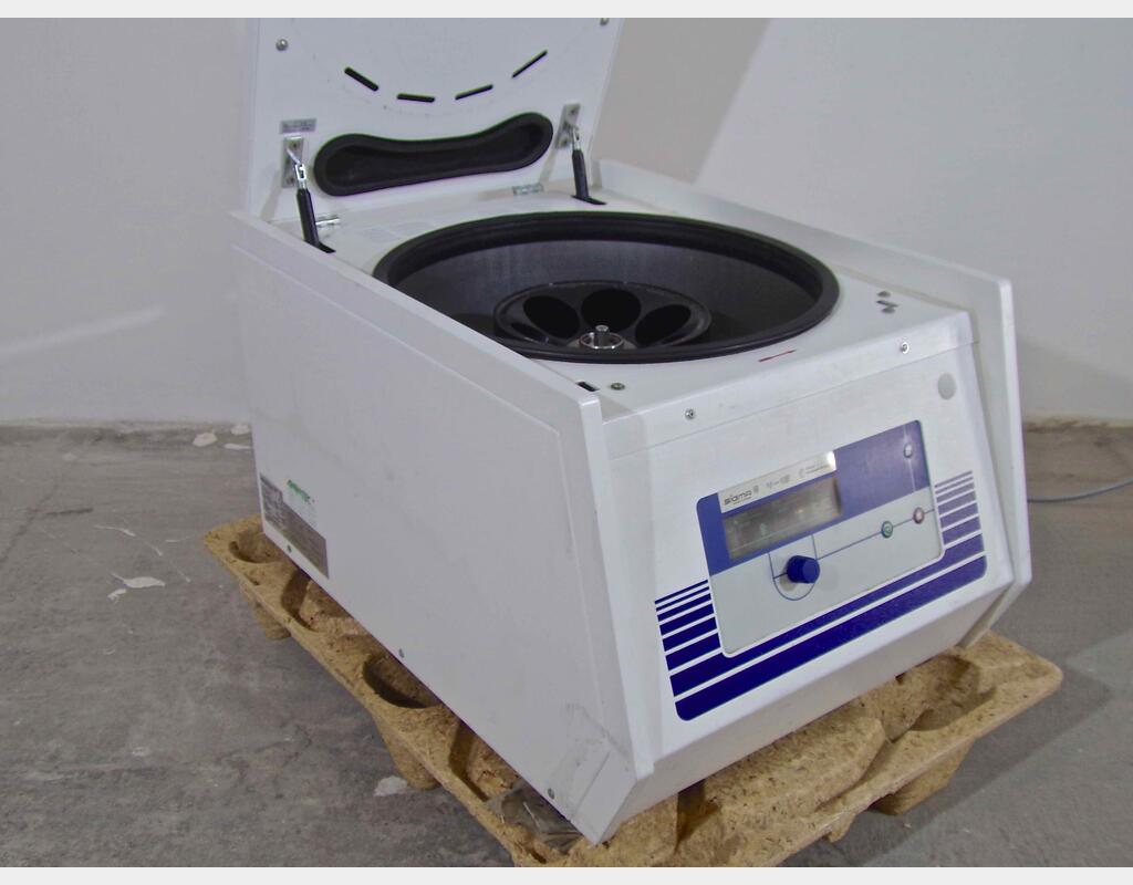 Centrifugeuse SIGMA de laboratoire - Modèle 4-15 ventilée