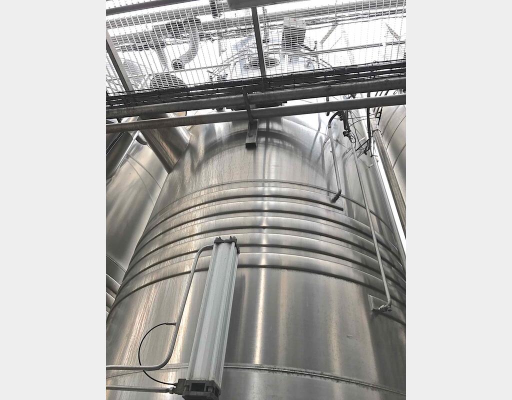 Cuve inox compartimentée 368 Hl - Marque TEC INOX  vinification " Cascade"