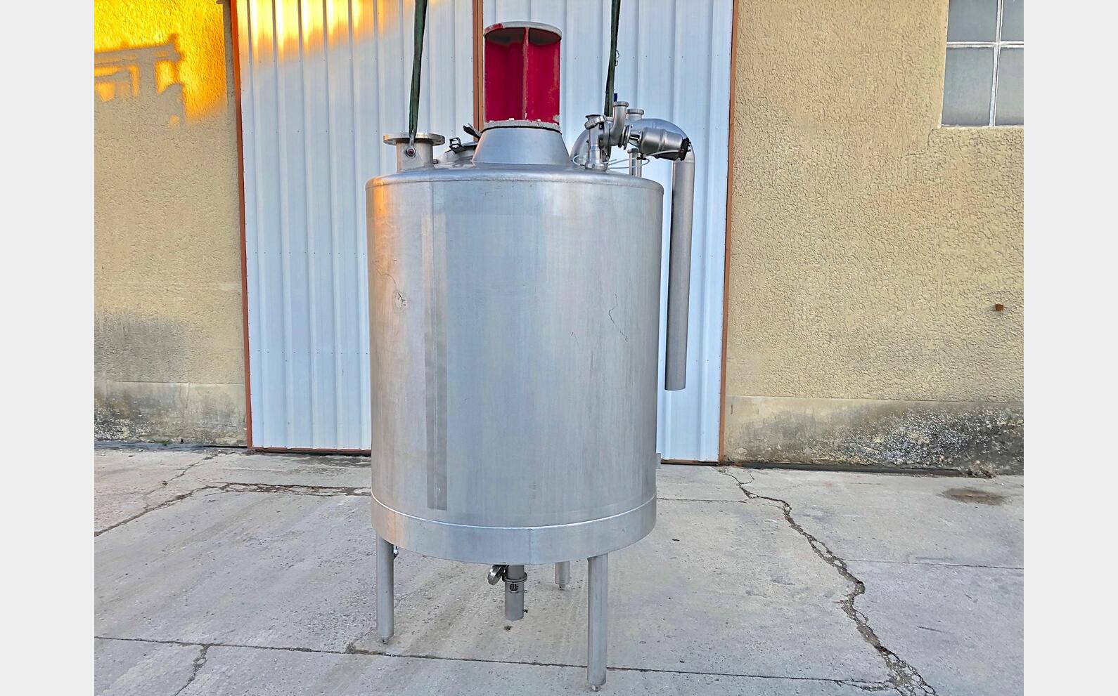 Cuve inox de m&eacute;lange LSDH18 Volume : 2500 litres