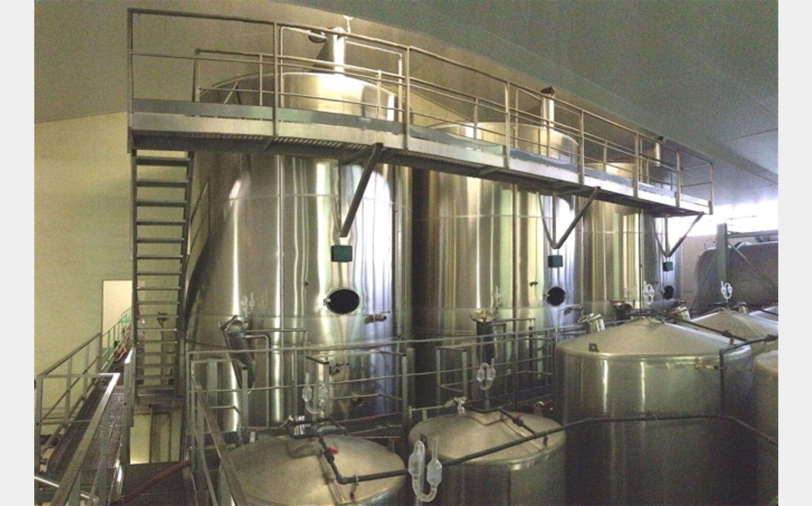 cuve 2 compartiments INOX 316L Volume totale : 786 HLS (78600 litres)