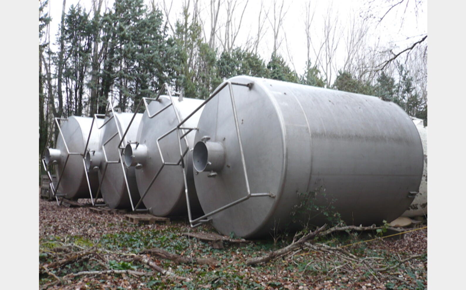 cuve vinification INOX 304 Volume : 23000 litres (230 hecto)