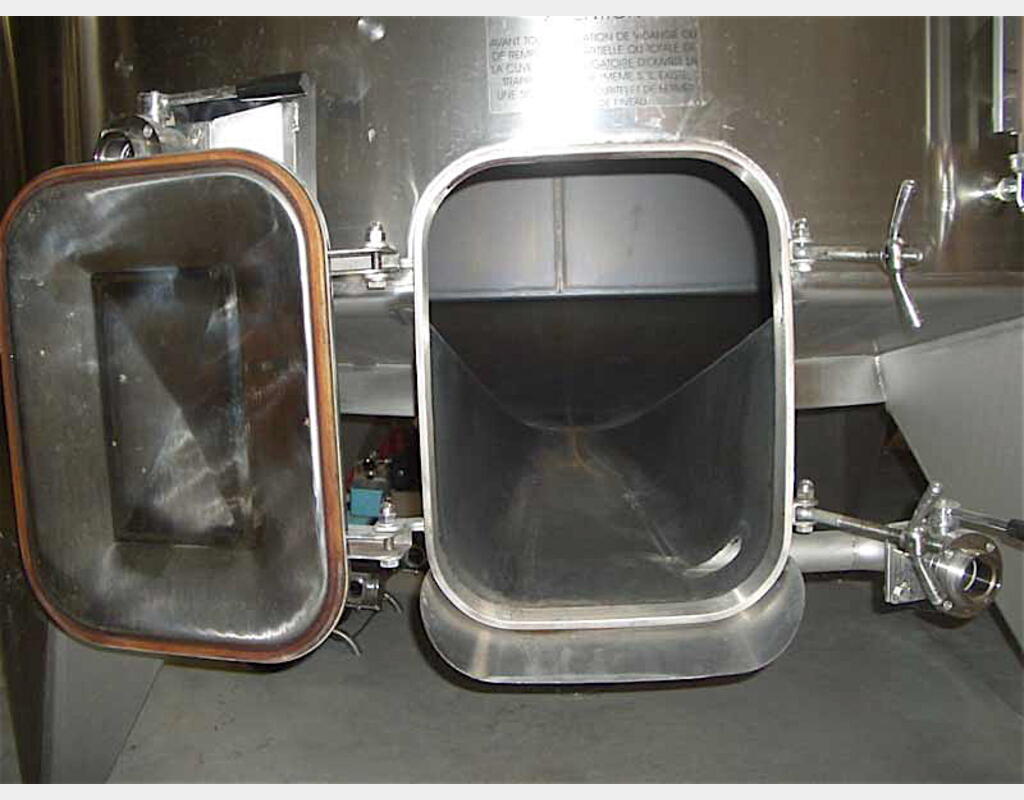 Cuves de vinification en INOX 304/316L - Marque Chalvignac, année 2004