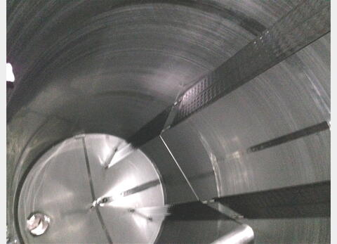 Cuve INOX 316L isol&eacute;e + drapeaux 6,5 m2