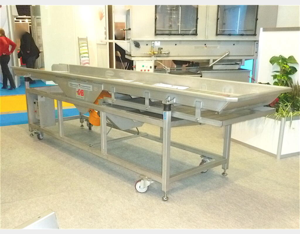 Table de tri vibrante MATERIEL NEUF Mod&egrave;le : TVETM 750/4000 2 ZP