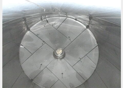 Cuve INOX 316L sur socle - Volume : 2200 hecto (220000 litres)