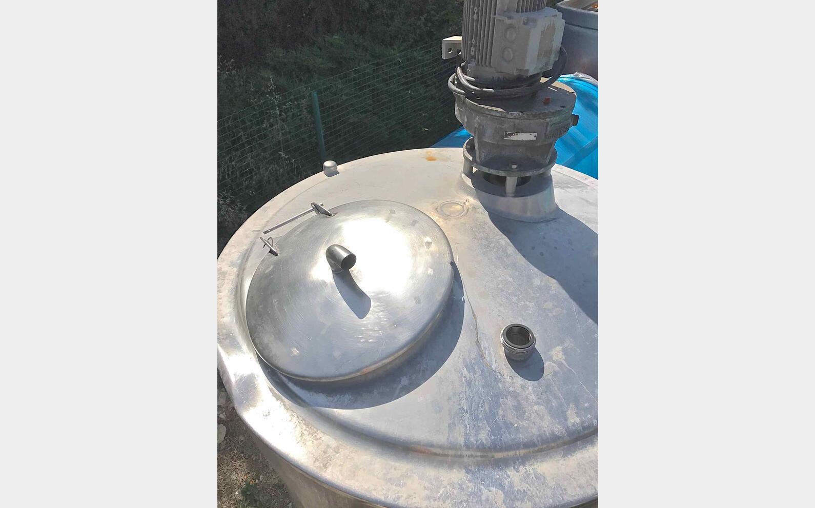 Cuve m&eacute;lange inox