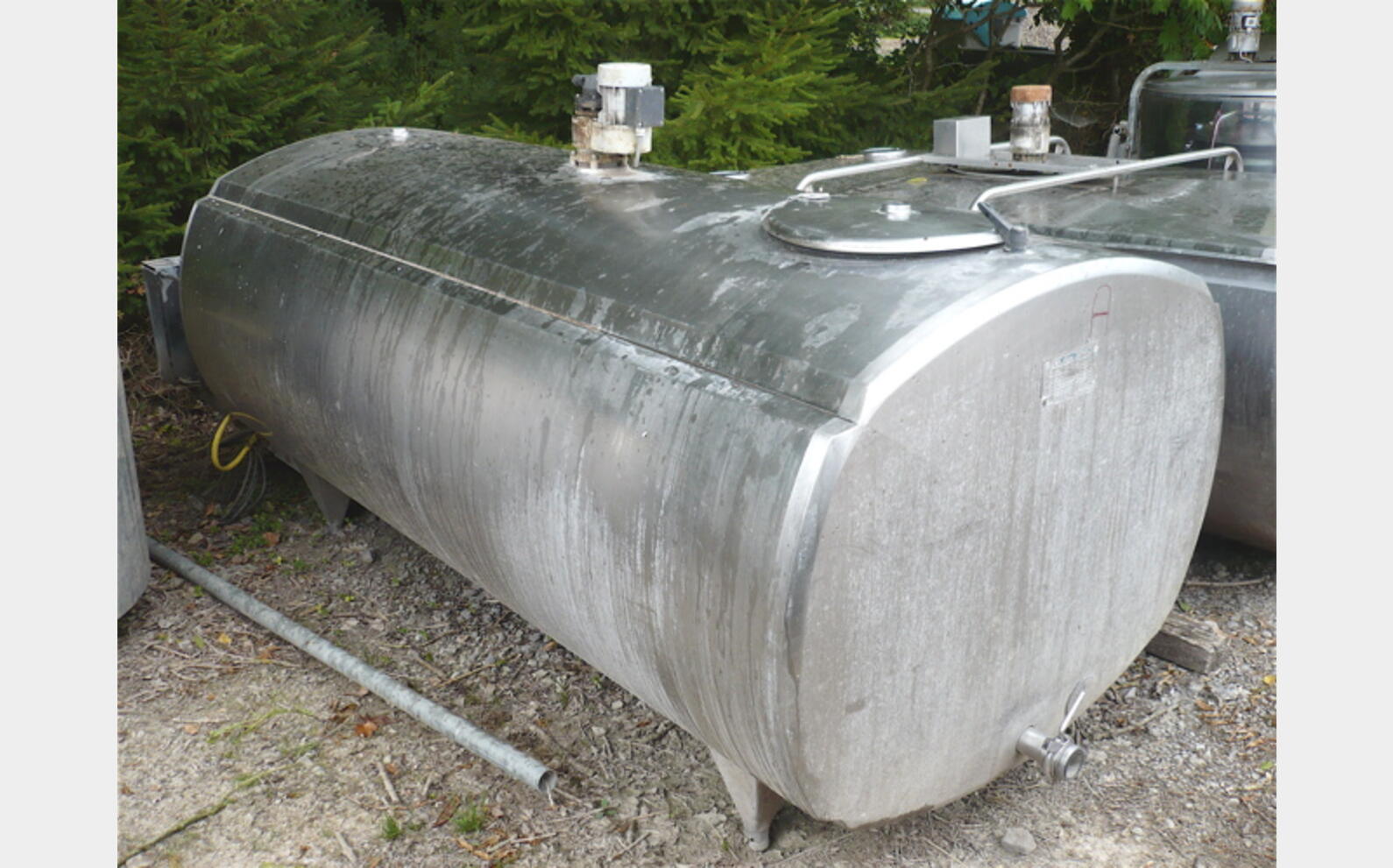 Tank &agrave; lait INOX 304 Volume : 1.800 litres