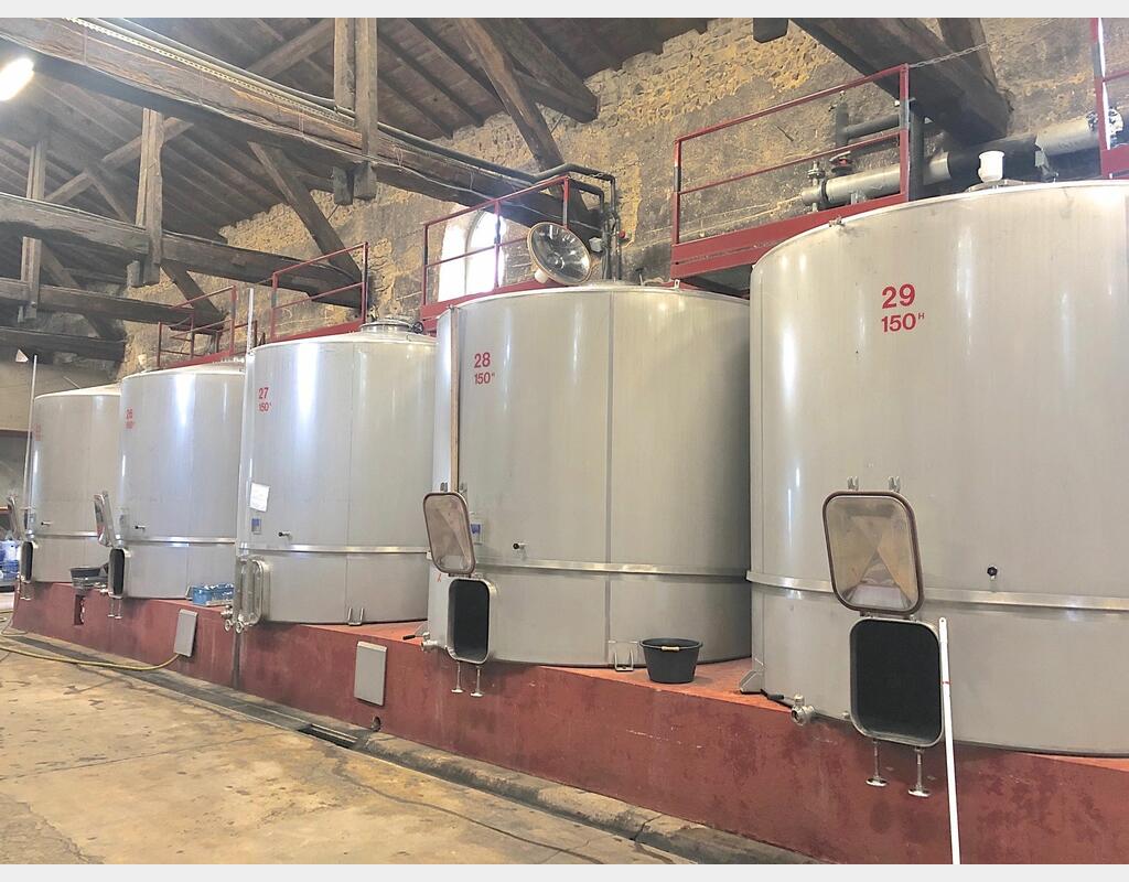 Vertical cylindrical stainless steel tank - 150 HL (15 000 Liters)