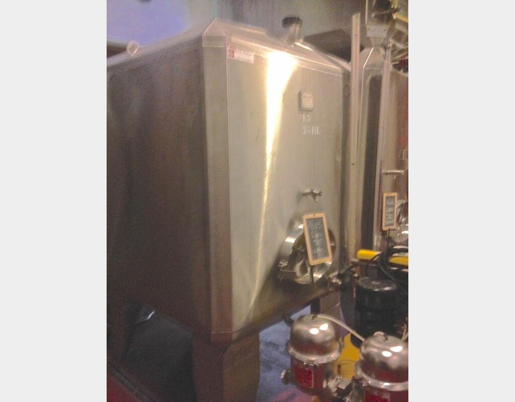 Cuve inox de stockage