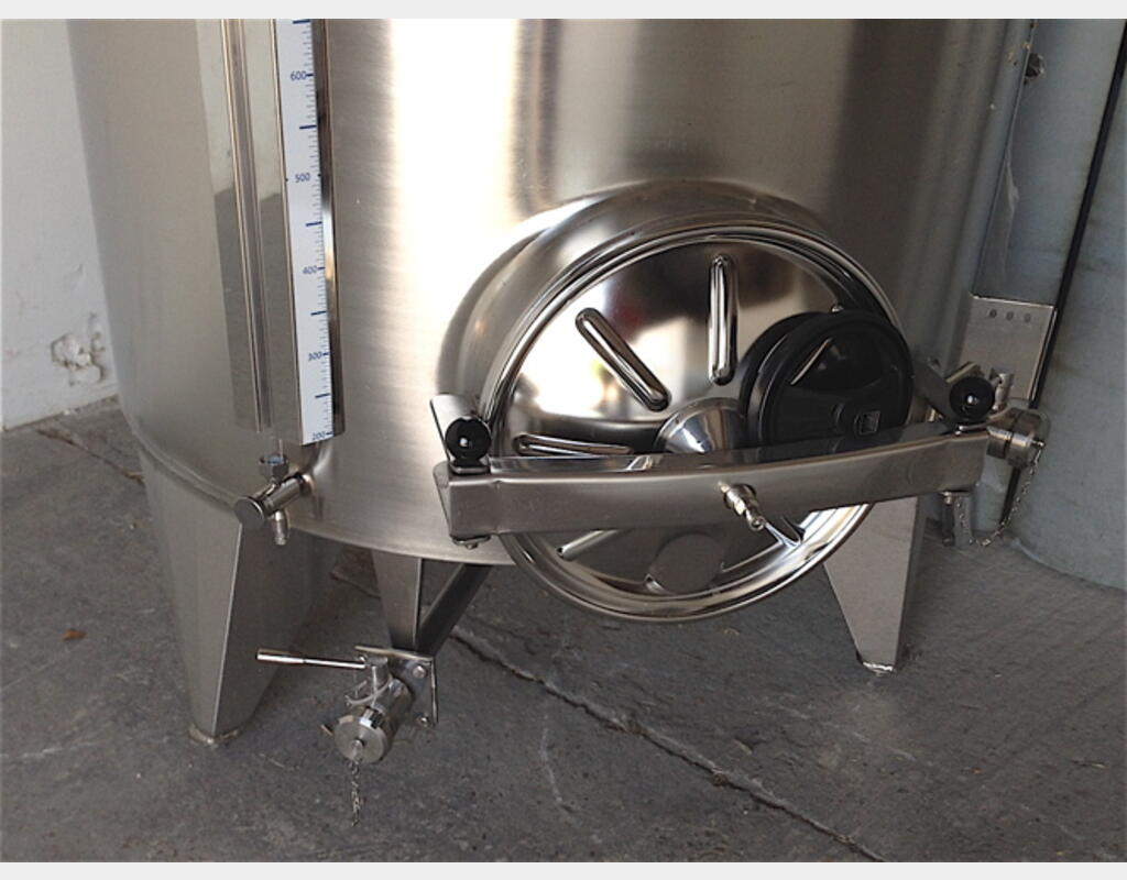 Cuve INOX chapeau flottant - Fond bombé sur pieds