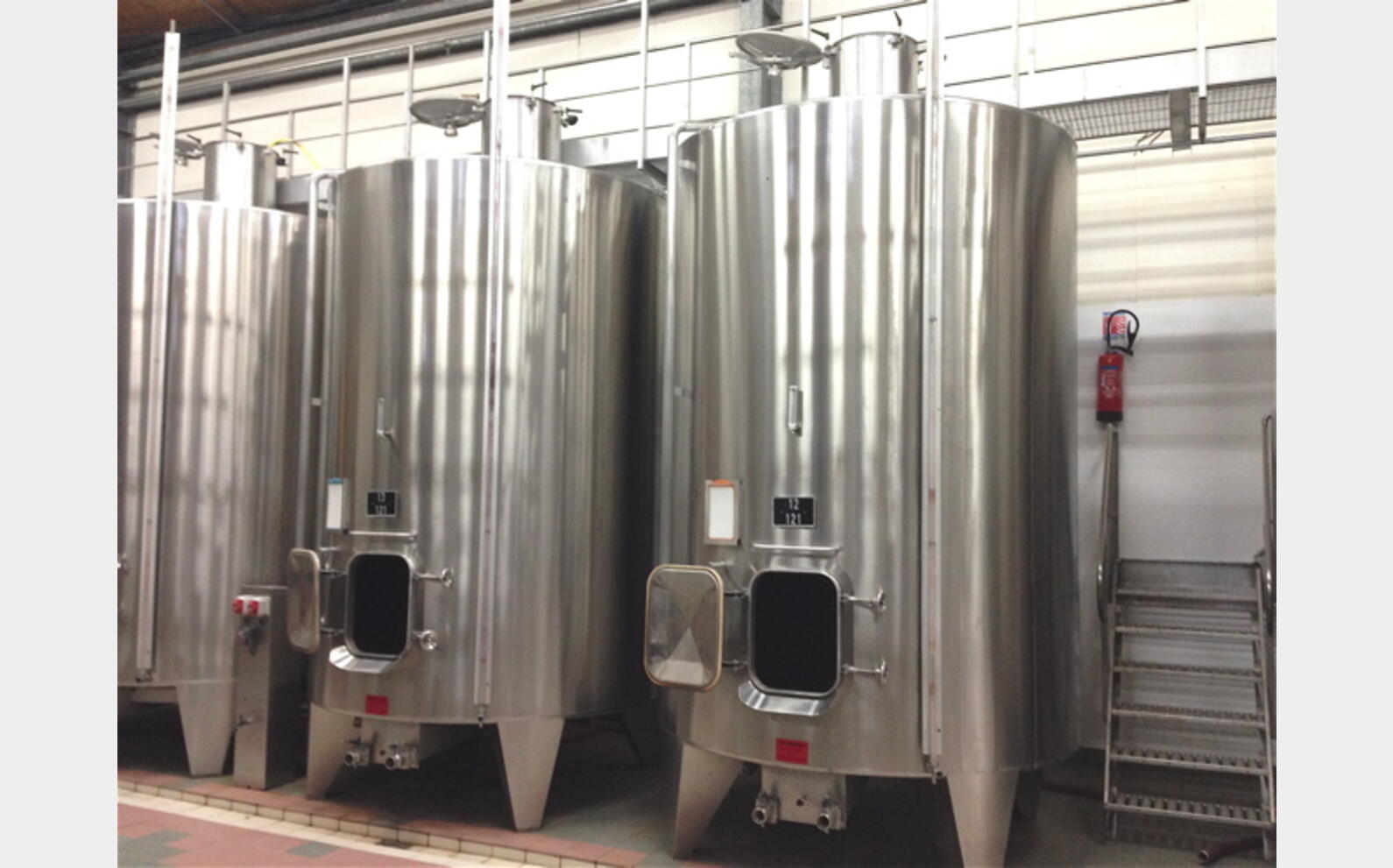 Cuve inox de 121 HLS