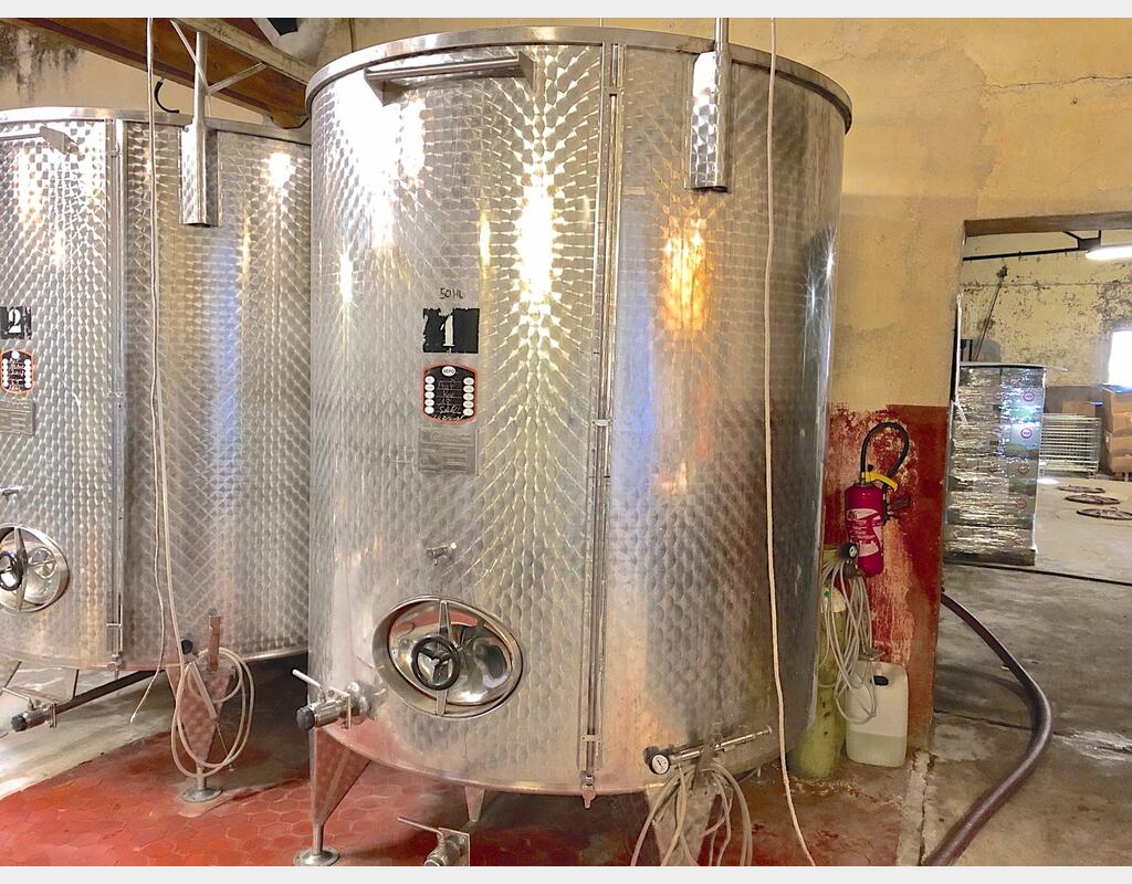 Cuve inox chapeau flottant CST19 Volume : 50 hectos (5000 litres)