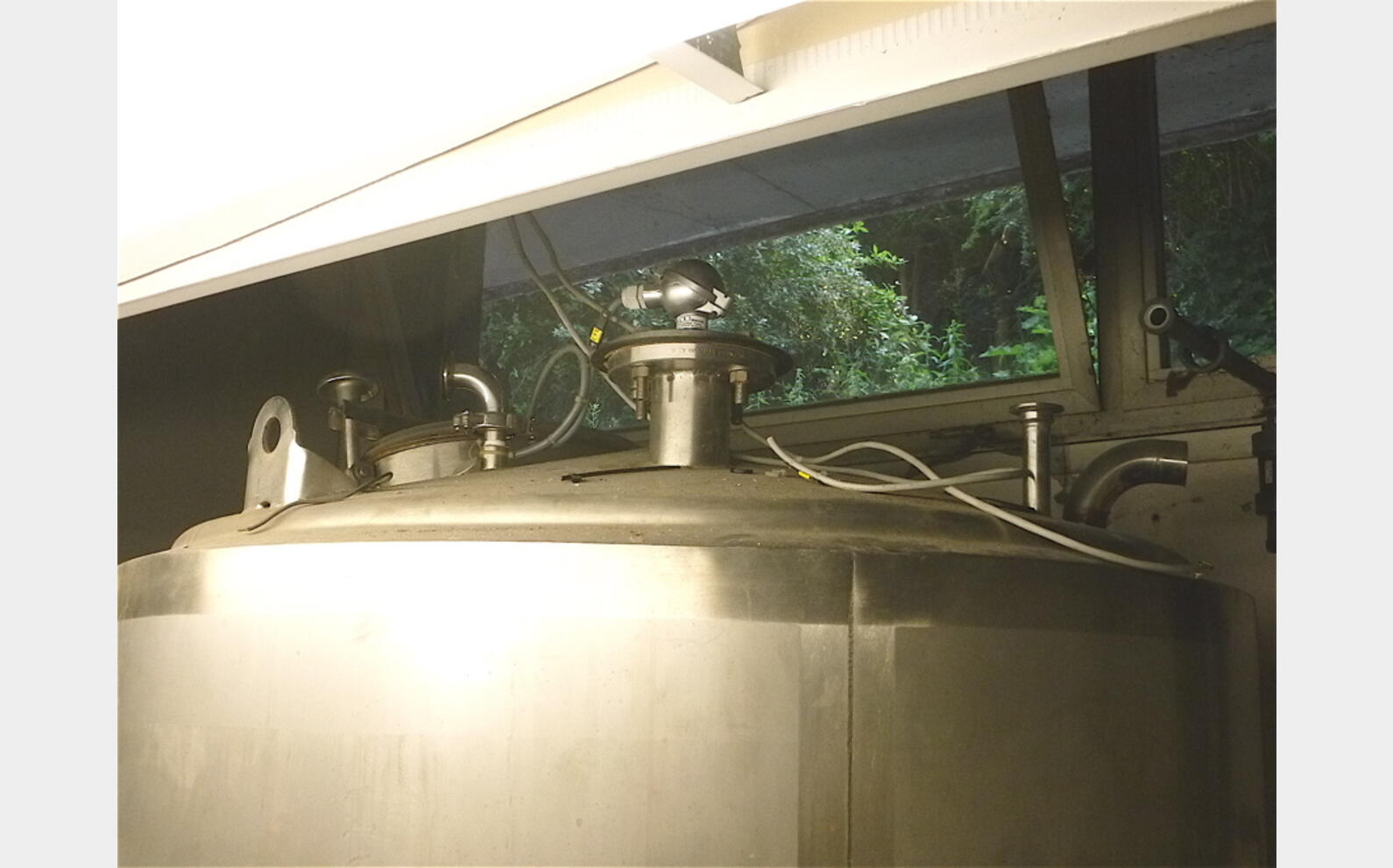 Cuve INOX 316L virole et fond isol&eacute;e Volume : 1500 litres