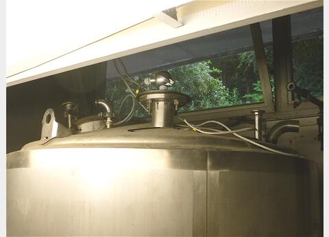 Cuve INOX 316L virole et fond isol&eacute;e Volume : 1500 litres