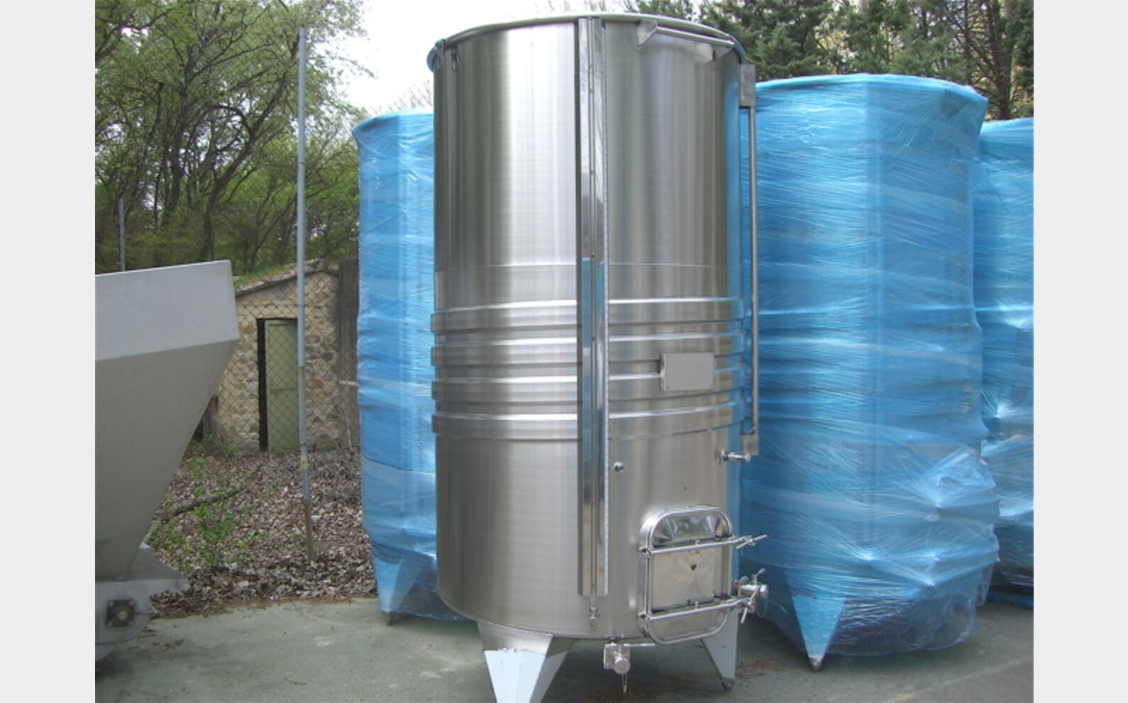 Cuve inox &agrave; chapeau flottant MATERIEL NEUF