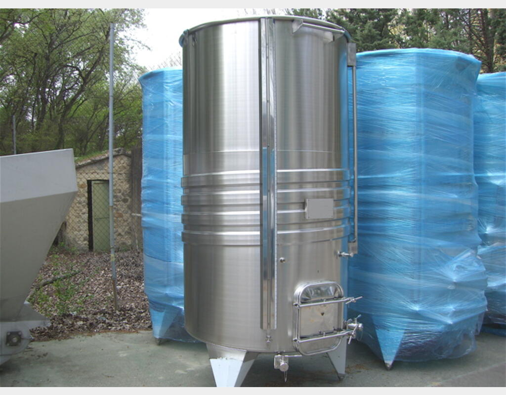Cuve inox &agrave; chapeau flottant MATERIEL NEUF
