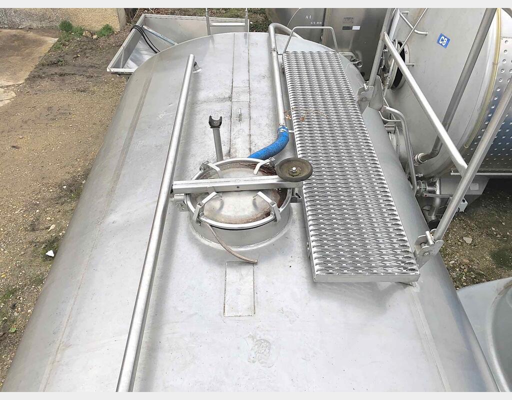 Cuve Inox horizontale isolée - Volume : 150 hls (15000 litres)