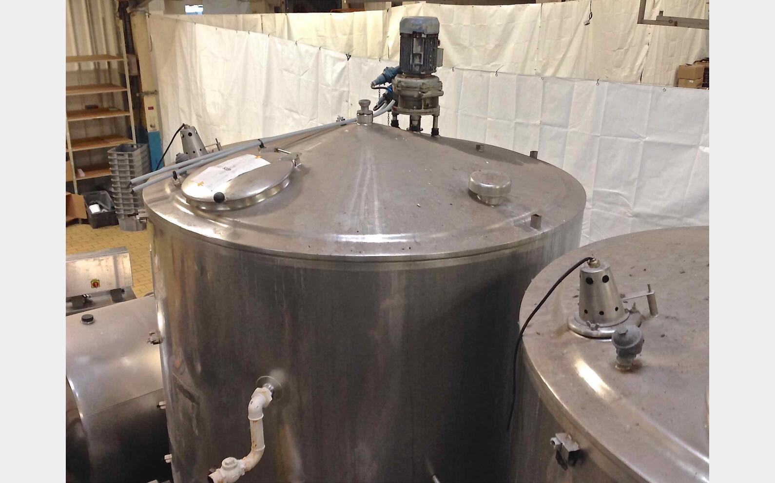 Cuve agit&eacute;e INOX