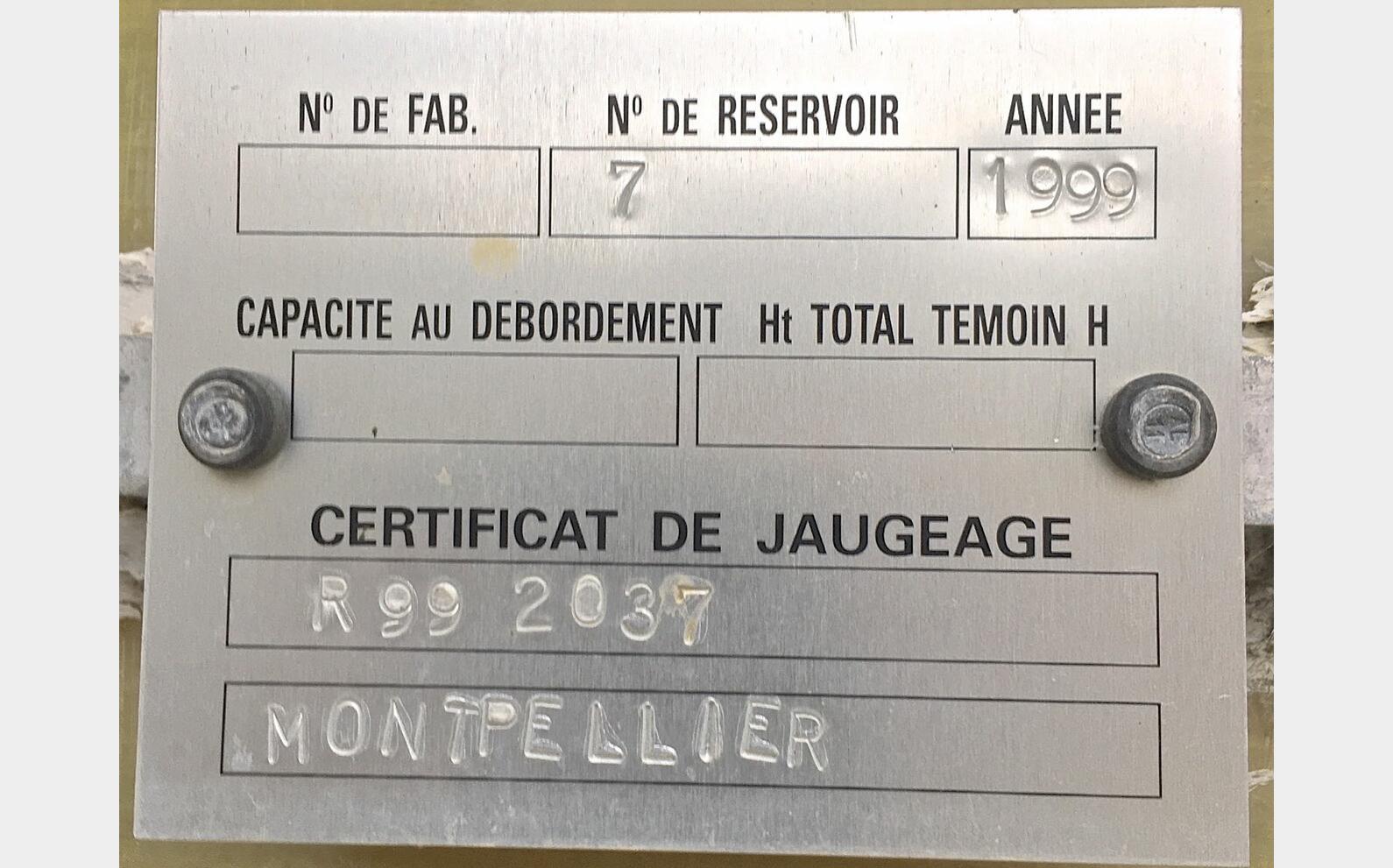 Cuve fibre fond plat ferm&eacute;e