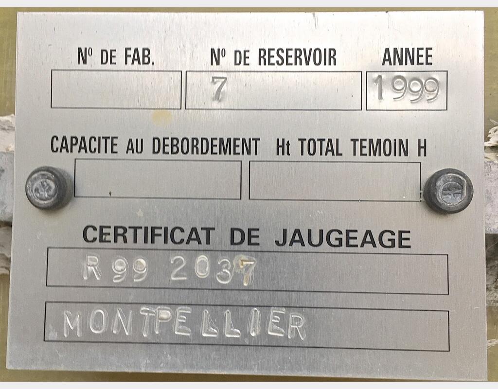 Cuve fibre fond plat fermée - Capacité : 200 HL (20000L)