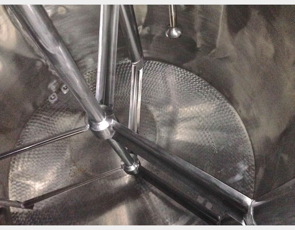 Cuve en INOX de mélange isolée - Volume : 10 000 litres
